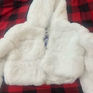 Unique Vintage White Faux Fur Puffer Jacket